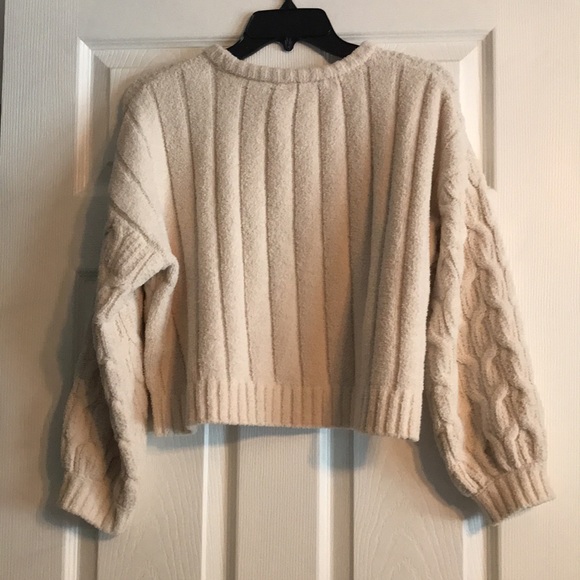 Cream cropped sweater - Picture 4 of 4